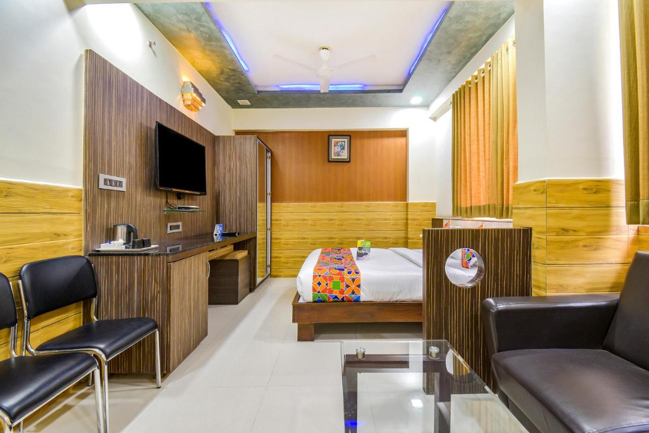 Fabhotel Kohinoor Plaza Ahmedabad Exteriör bild