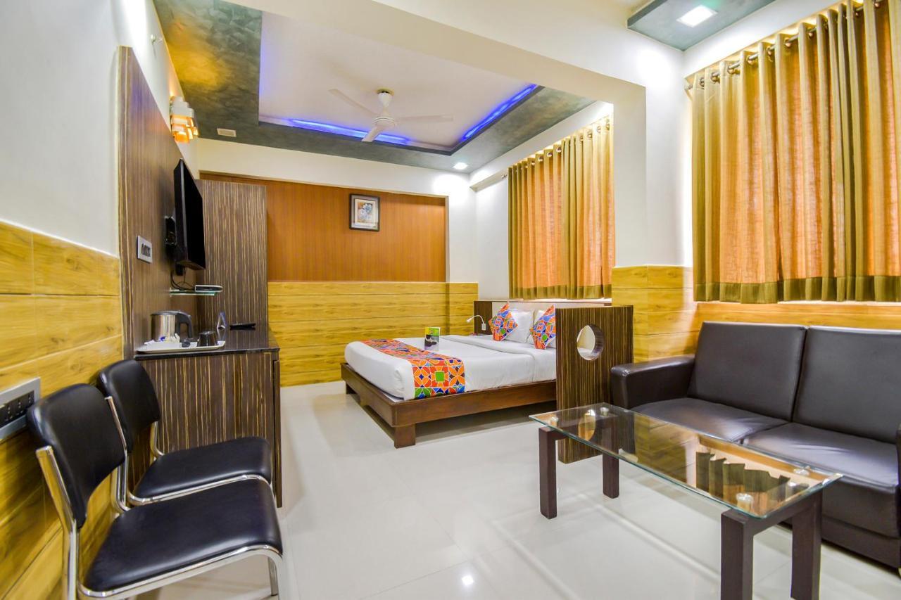 Fabhotel Kohinoor Plaza Ahmedabad Exteriör bild