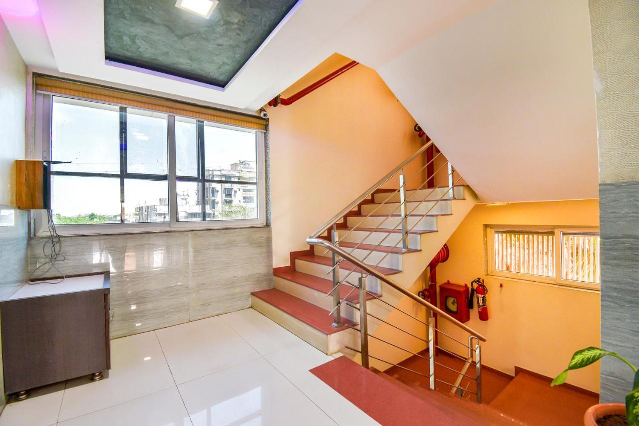 Fabhotel Kohinoor Plaza Ahmedabad Exteriör bild