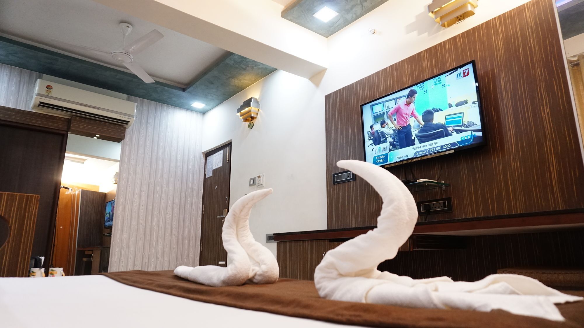 Fabhotel Kohinoor Plaza Ahmedabad Exteriör bild